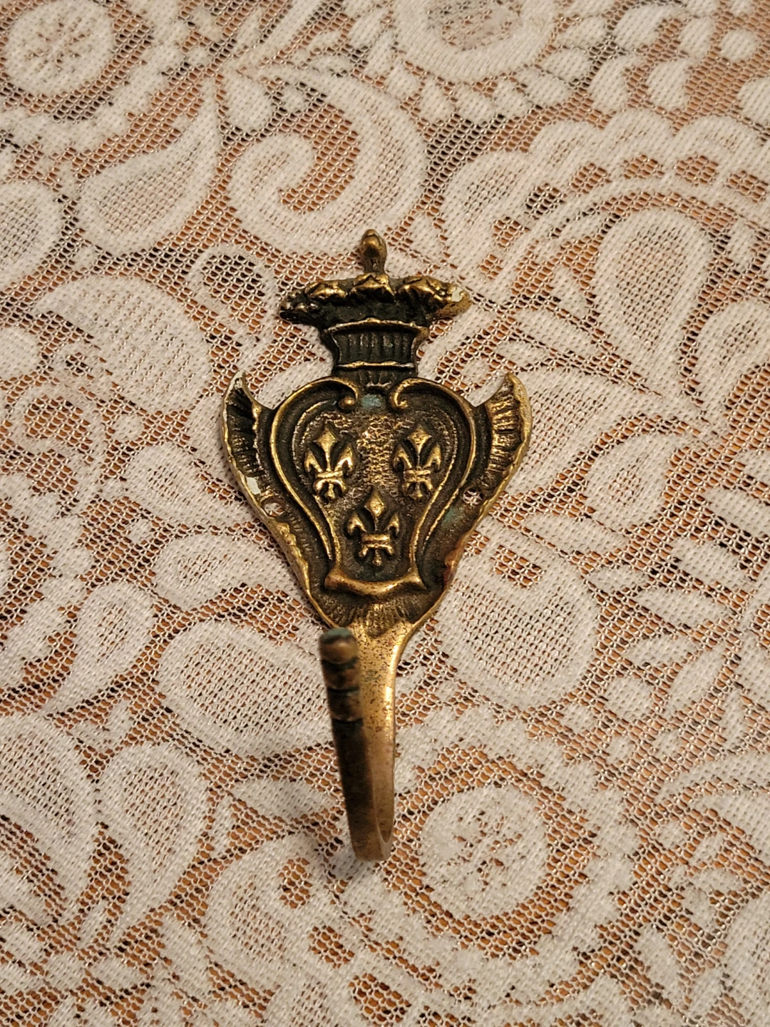 Rare.Vintage Crown and Fleur-de-lis motif Hook