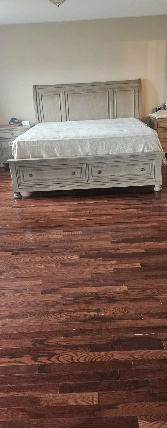 Bedroom Set - Dresser, Mirror, Bed Frame, Nightstand - photo 2