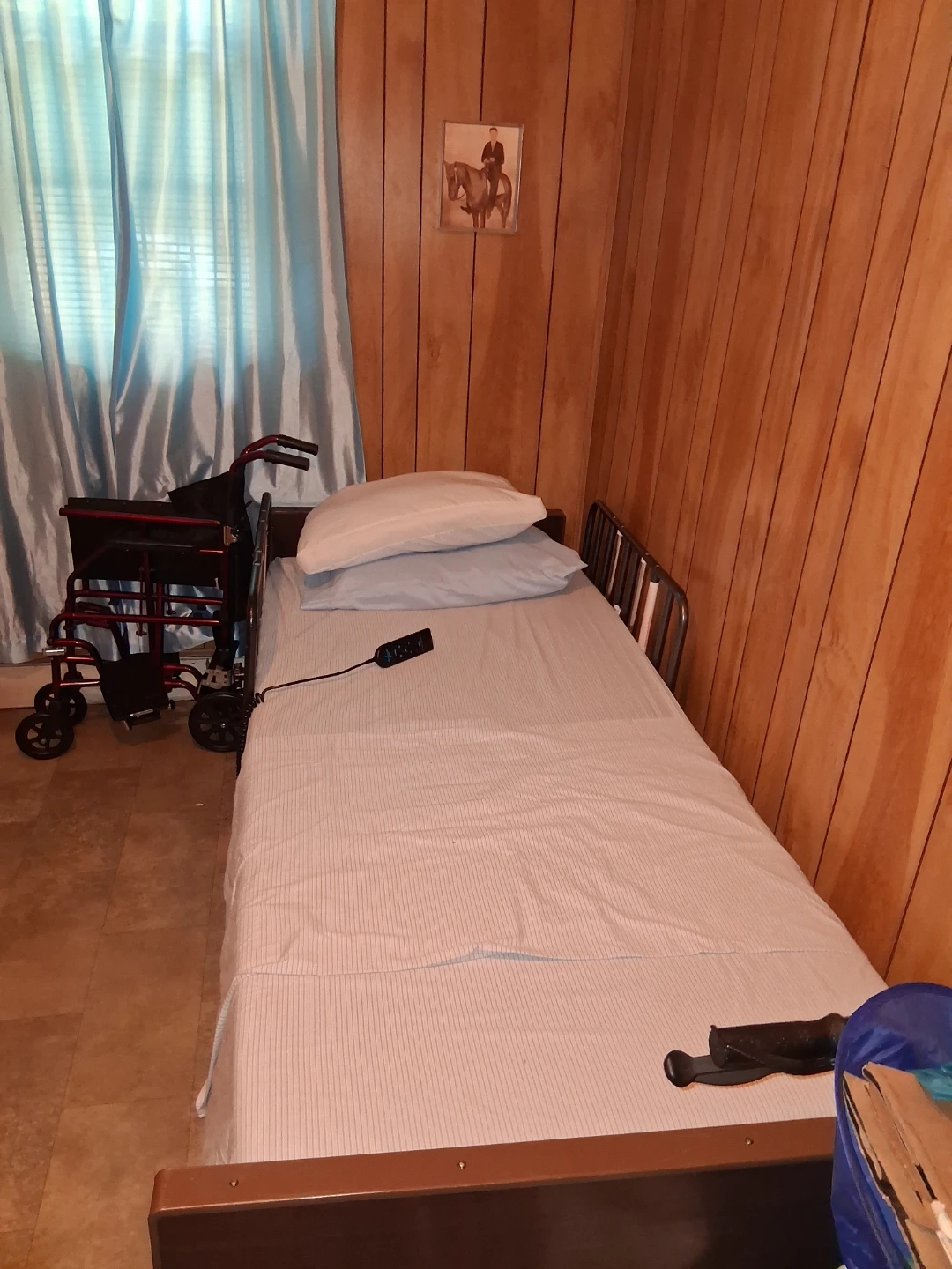 Hospital Bed with Rails and Remote Control - photo 2