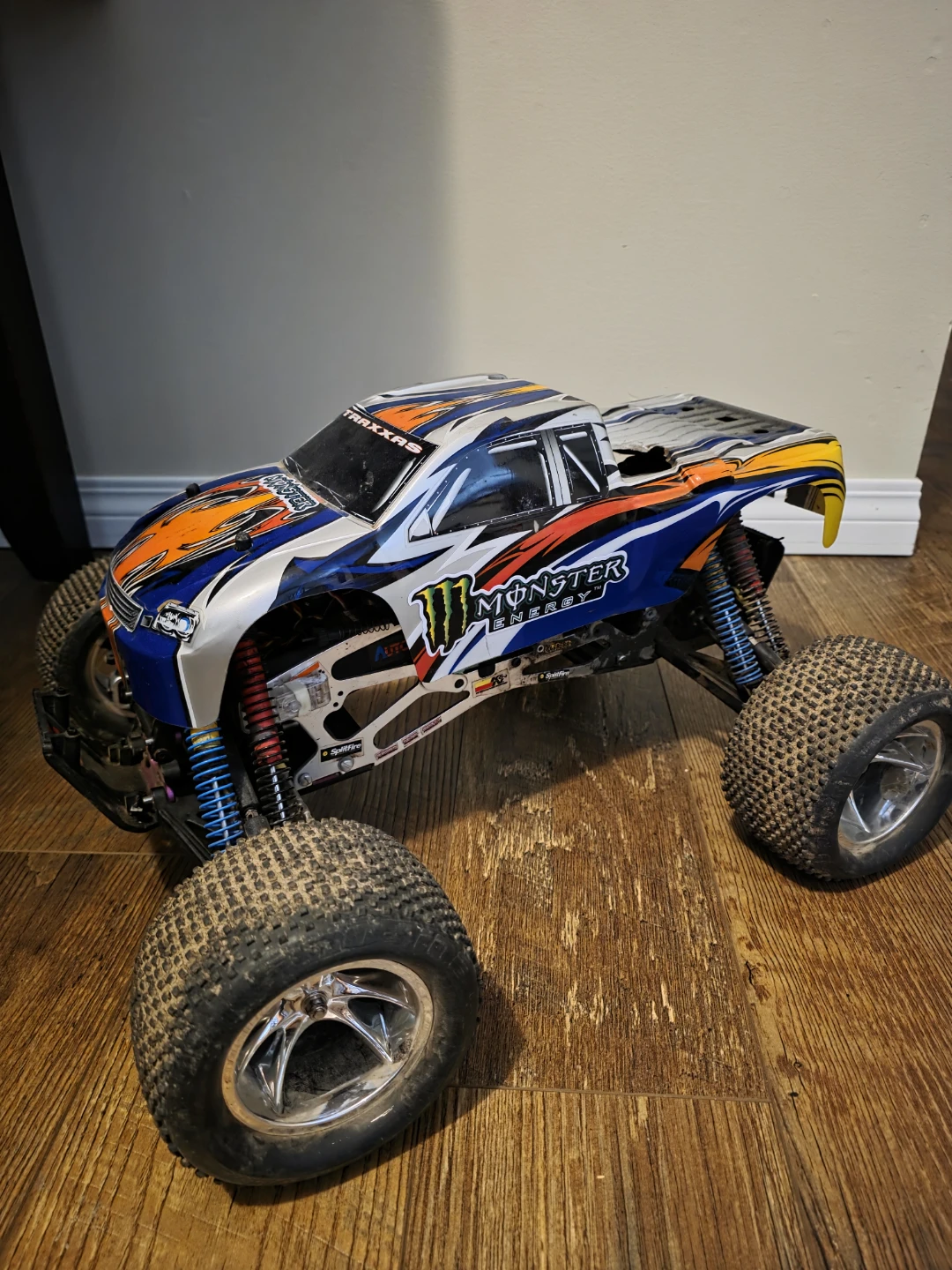 RC nitro 1/8 scaleTruck - photo 2