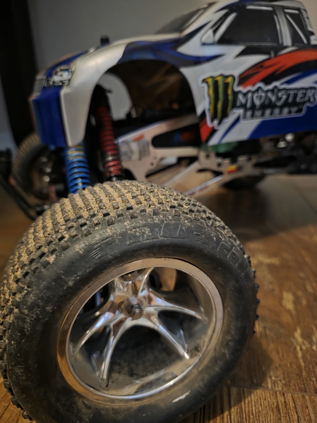 RC nitro 1/8 scaleTruck - photo 5