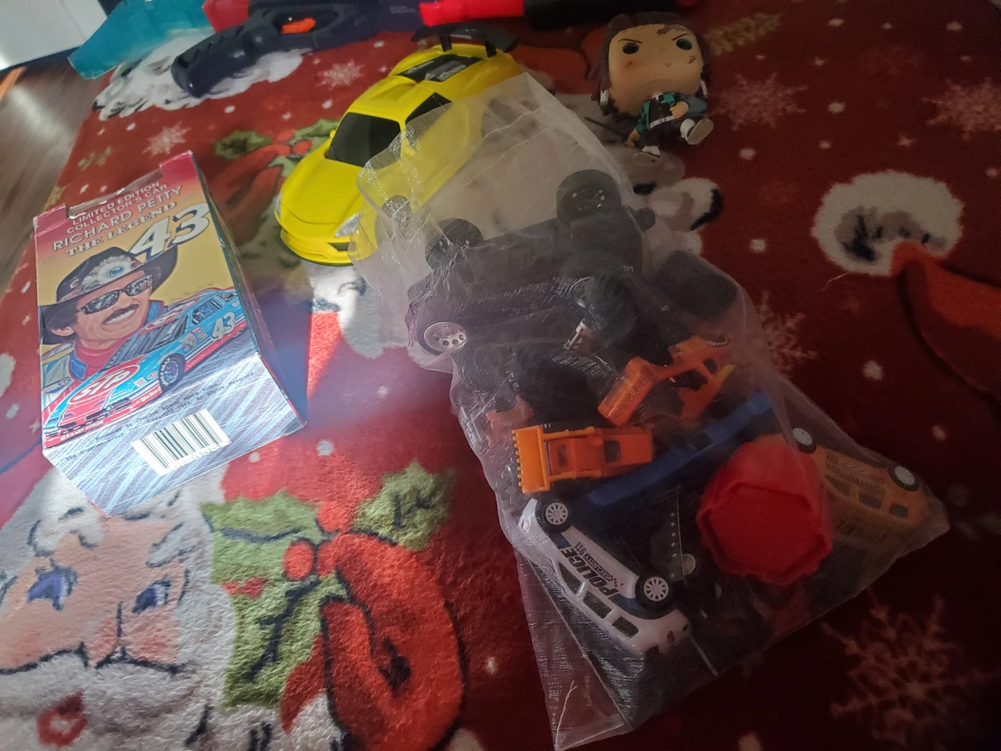 Lot of Toy Cars and Richard Petty Collectible Box - photo 2
