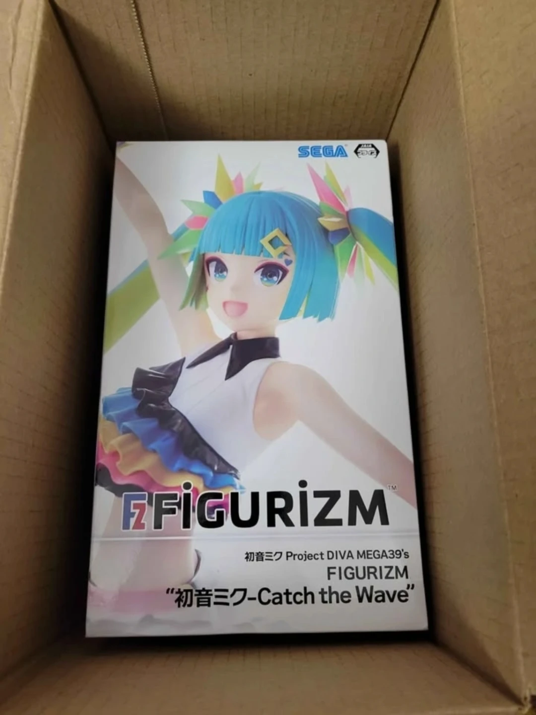 SEGA FIGURIZM Hatsune Miku Catch the Wave Figure - photo 2