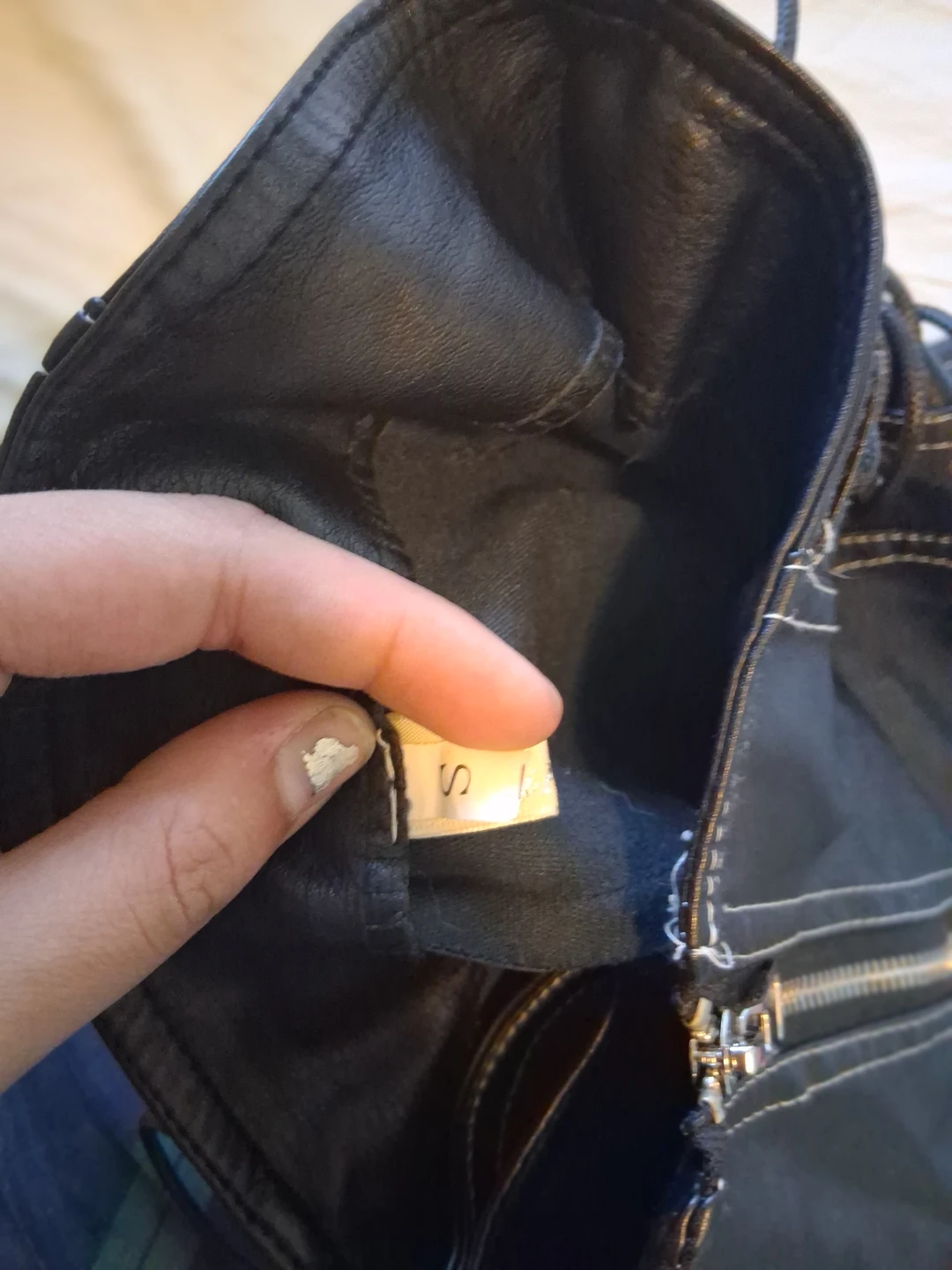 Black Mini Shorts faux leather - photo 4