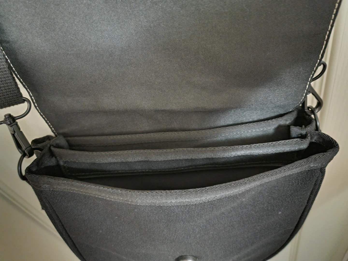 FILA Black Canvas Cross Body Bag - photo 4