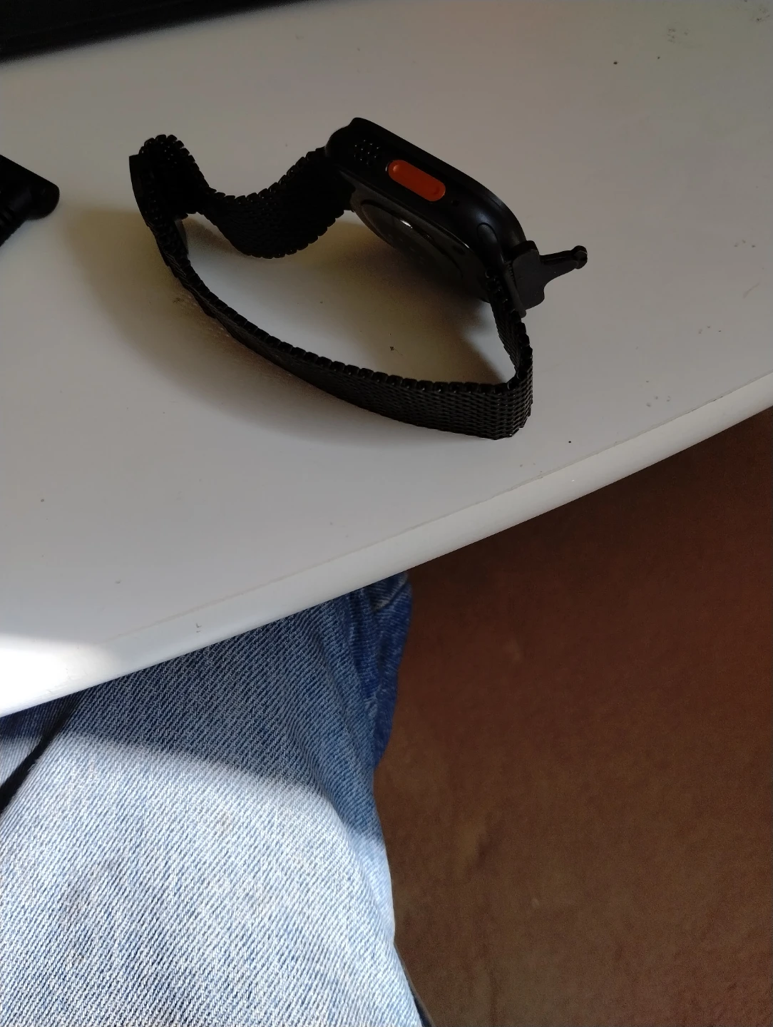 Black Smartwatch with Metal Band - photo 3