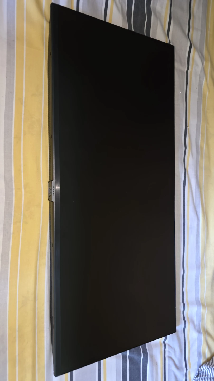 Samsung 34" Ultra-Wide Monitor (S34C504) - Like New, April 2023 - photo 2