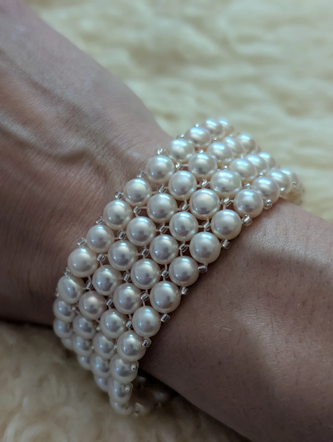 Pearl Bracelet with Gift Box