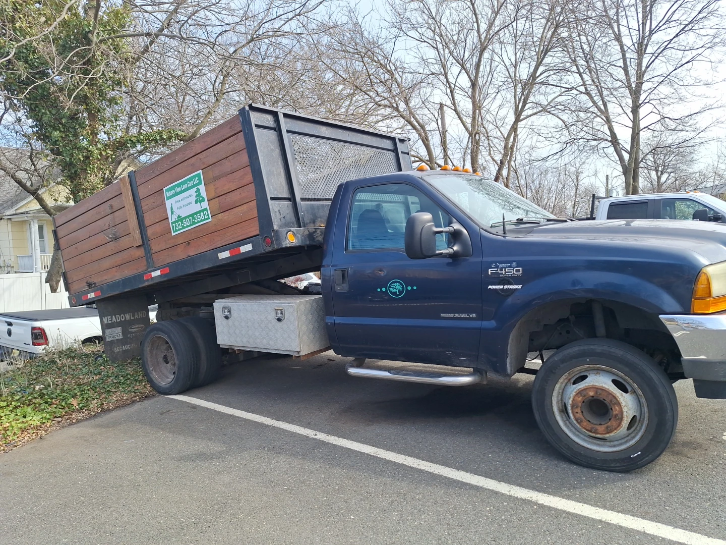 Ford F450 Dump Truck - photo 2