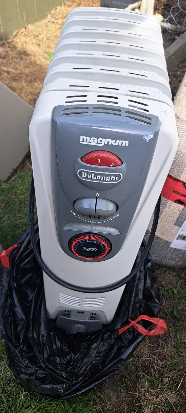 DeLonghi Magnum Oil Heater