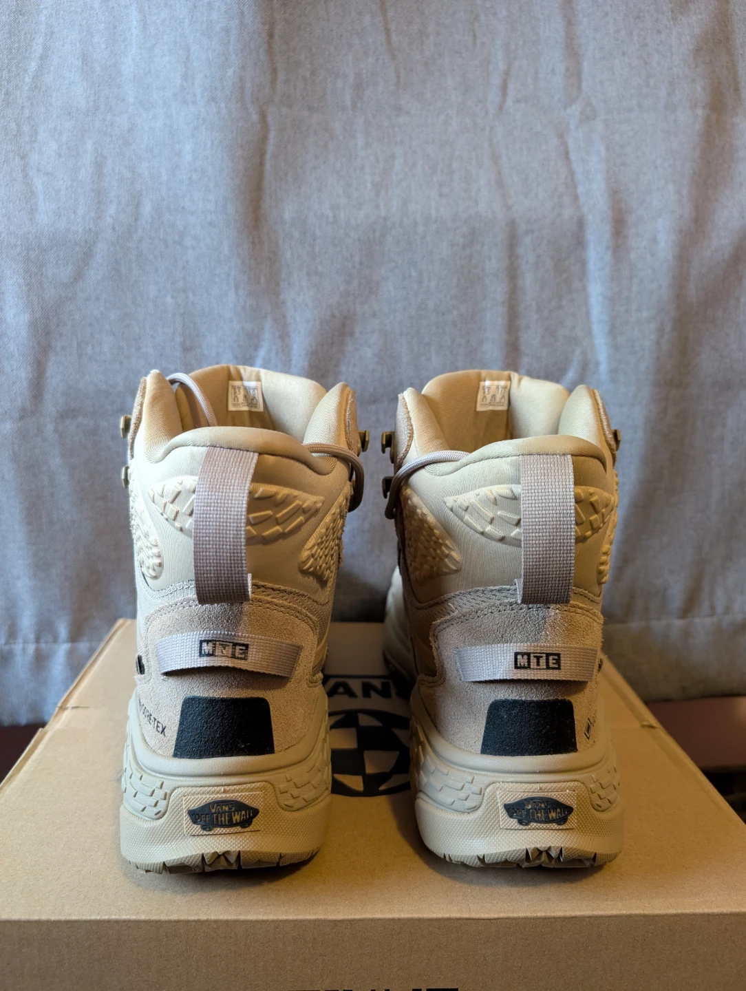 Vans MTE Crestline Adv Gore-Tex Boots - Khaki - photo 4
