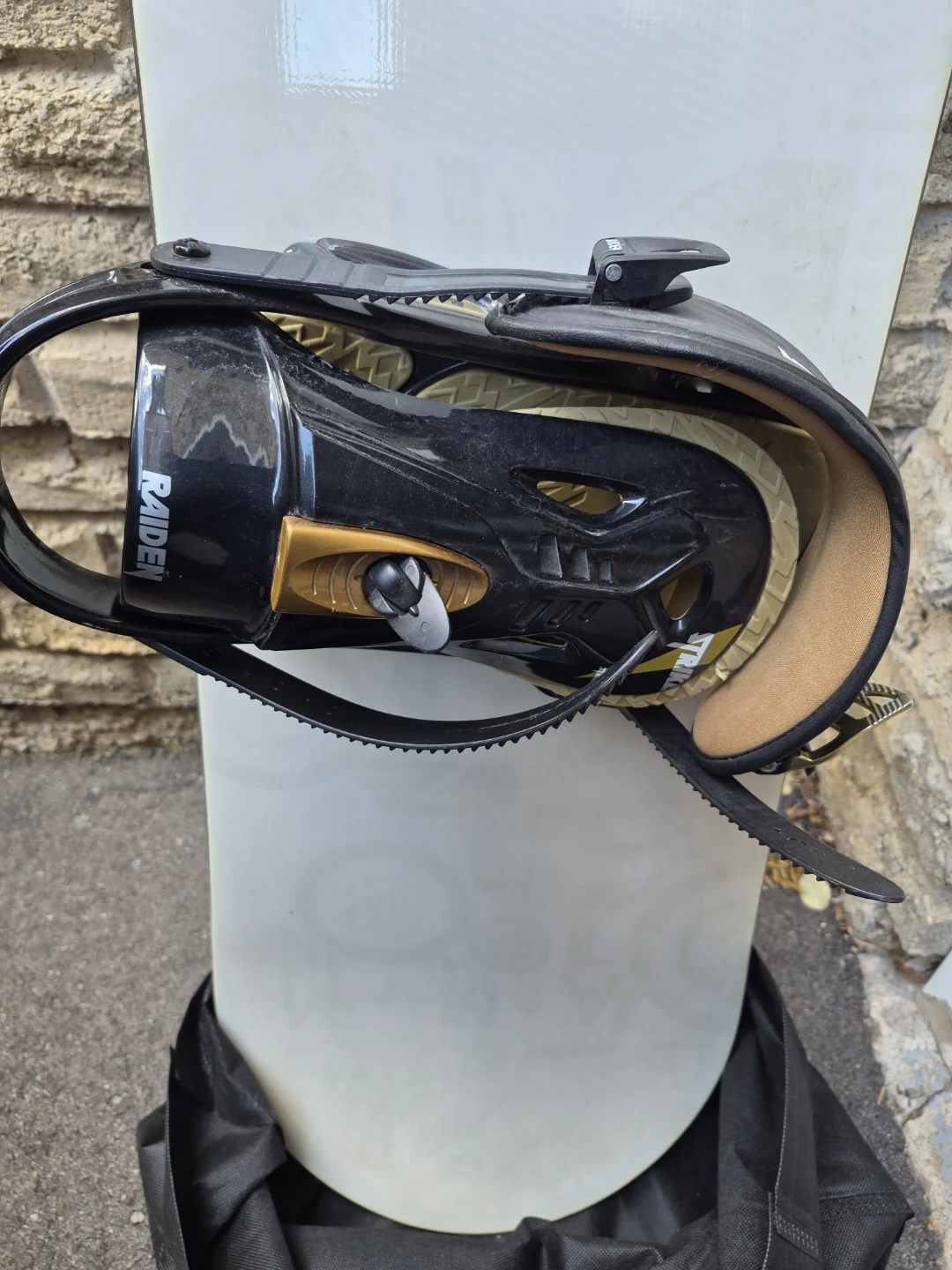 NTR Snowboard with Raiden Bindings - photo 3