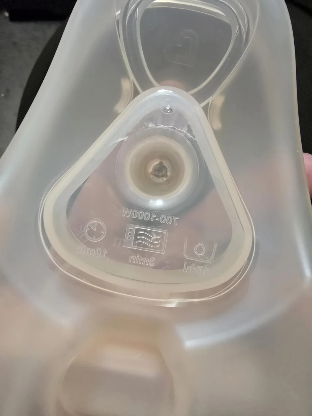 Munchkin Flow Nipple Shield + Size L (24mm) with Travel Case - photo 3