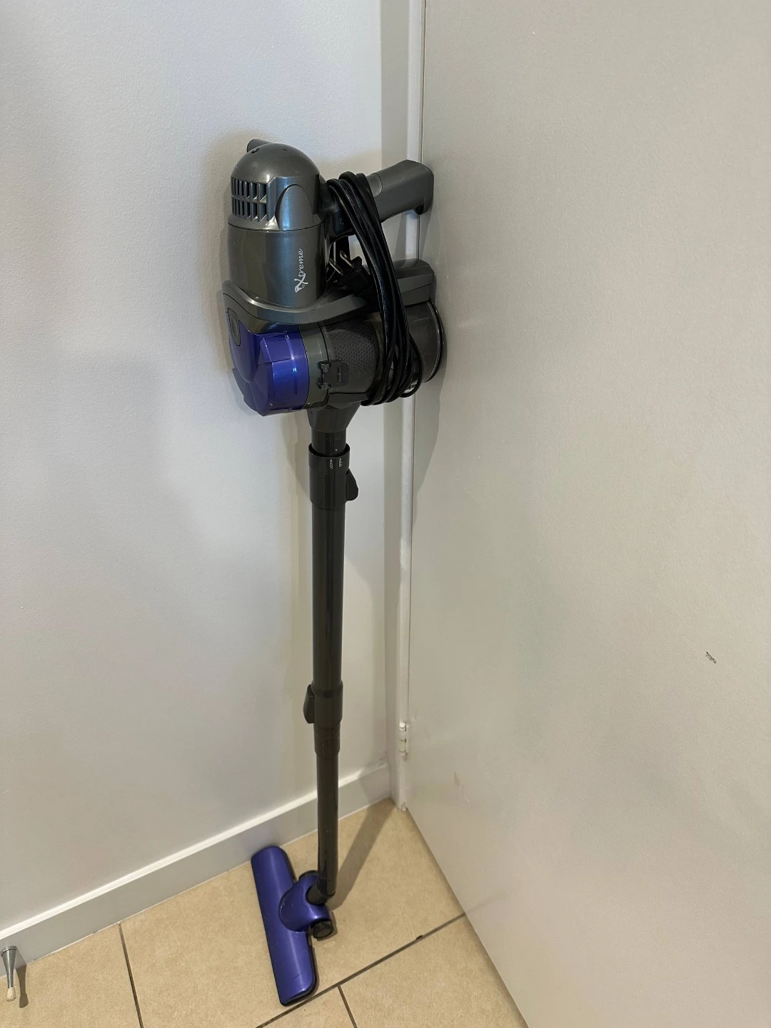 Purple Xtreme stick vacuum cleaner - photo 2