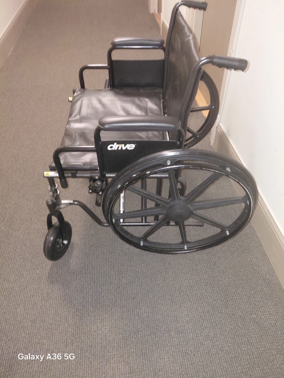 Drive Medical Manual Wheelchair - photo 4