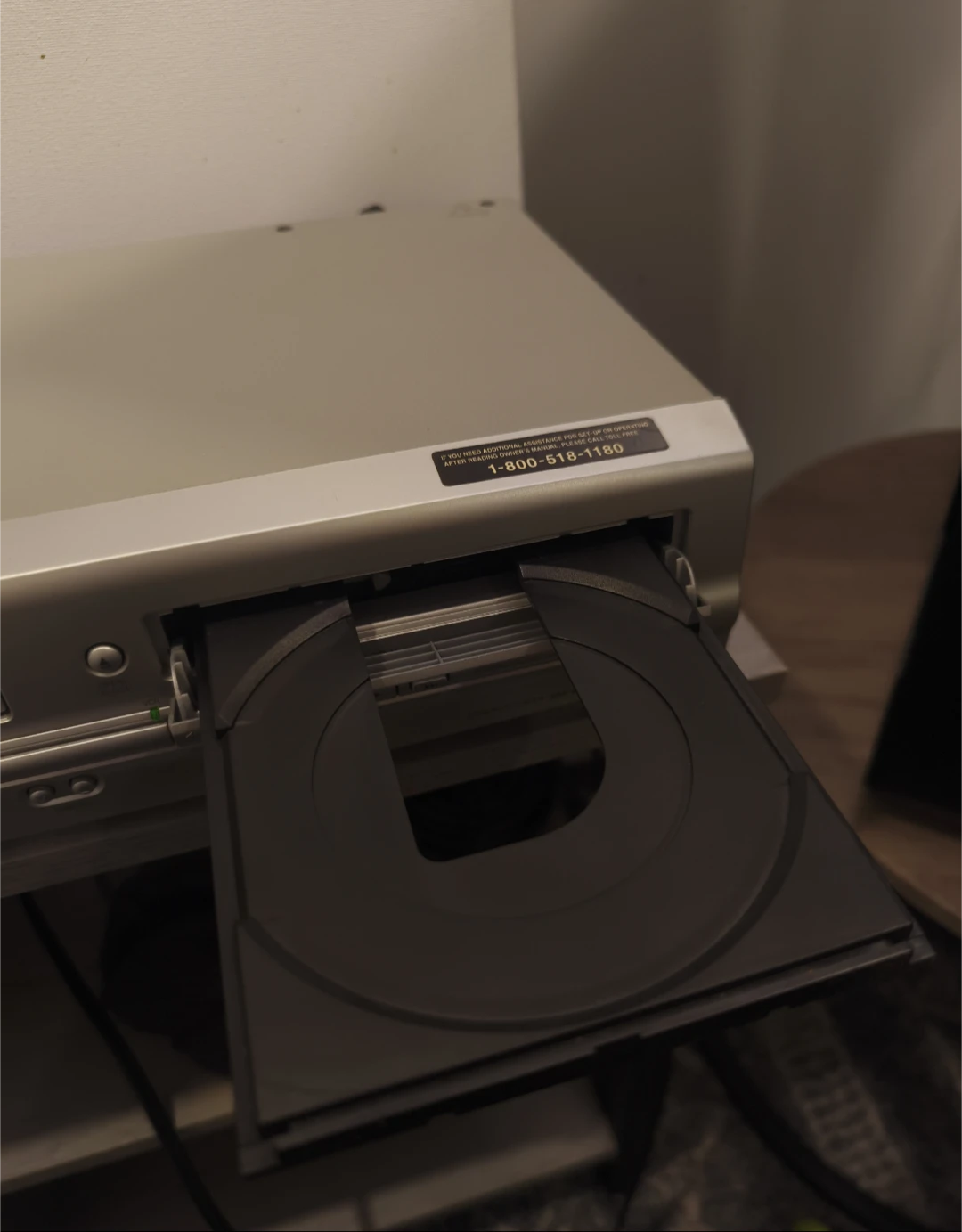 VHS/DVD/CD Player (SV2000) (With Remote) - photo 4
