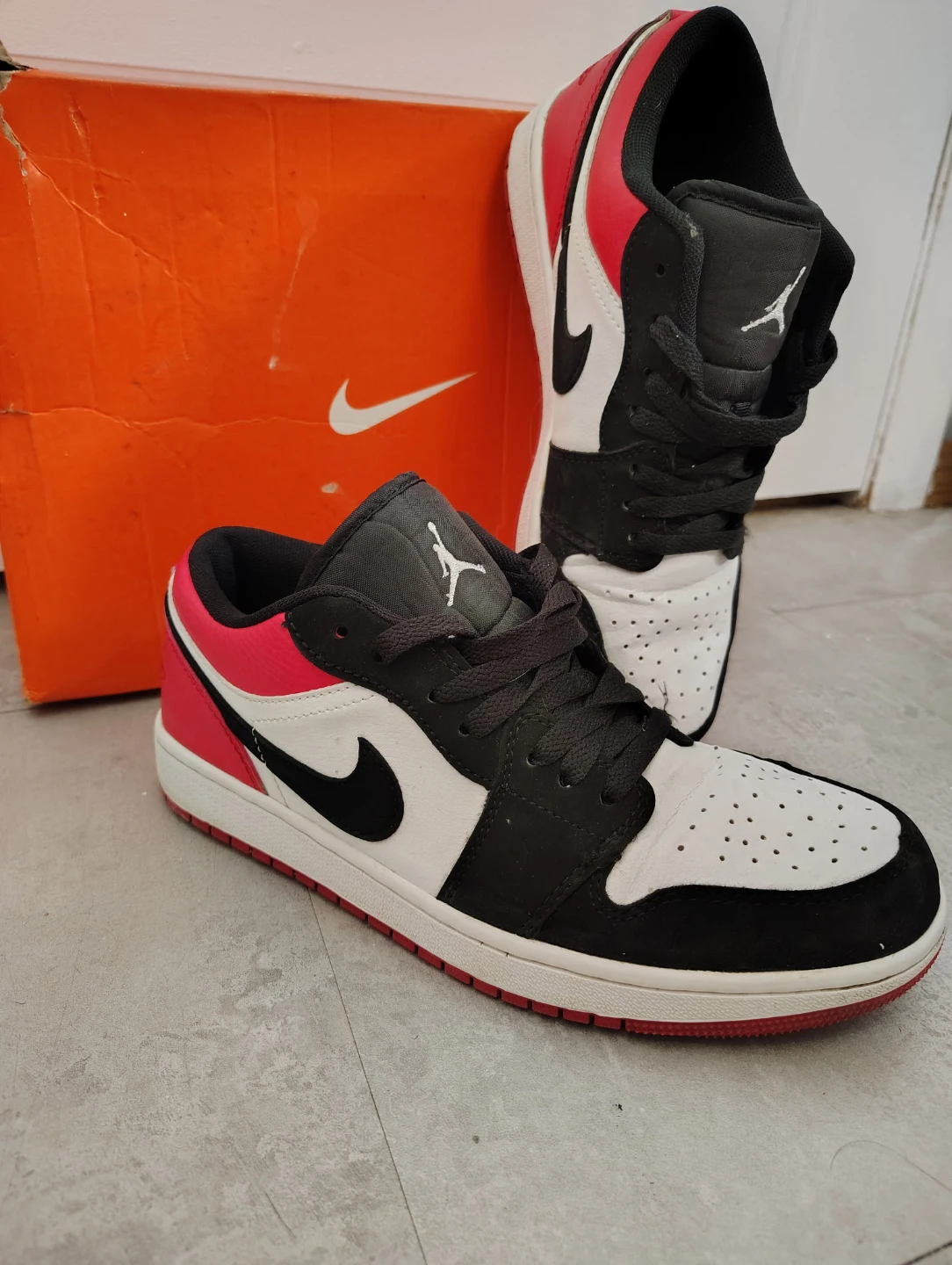 Nike Air Jordan 1 Low SE 'Light Crimson' Sneakers - photo 3