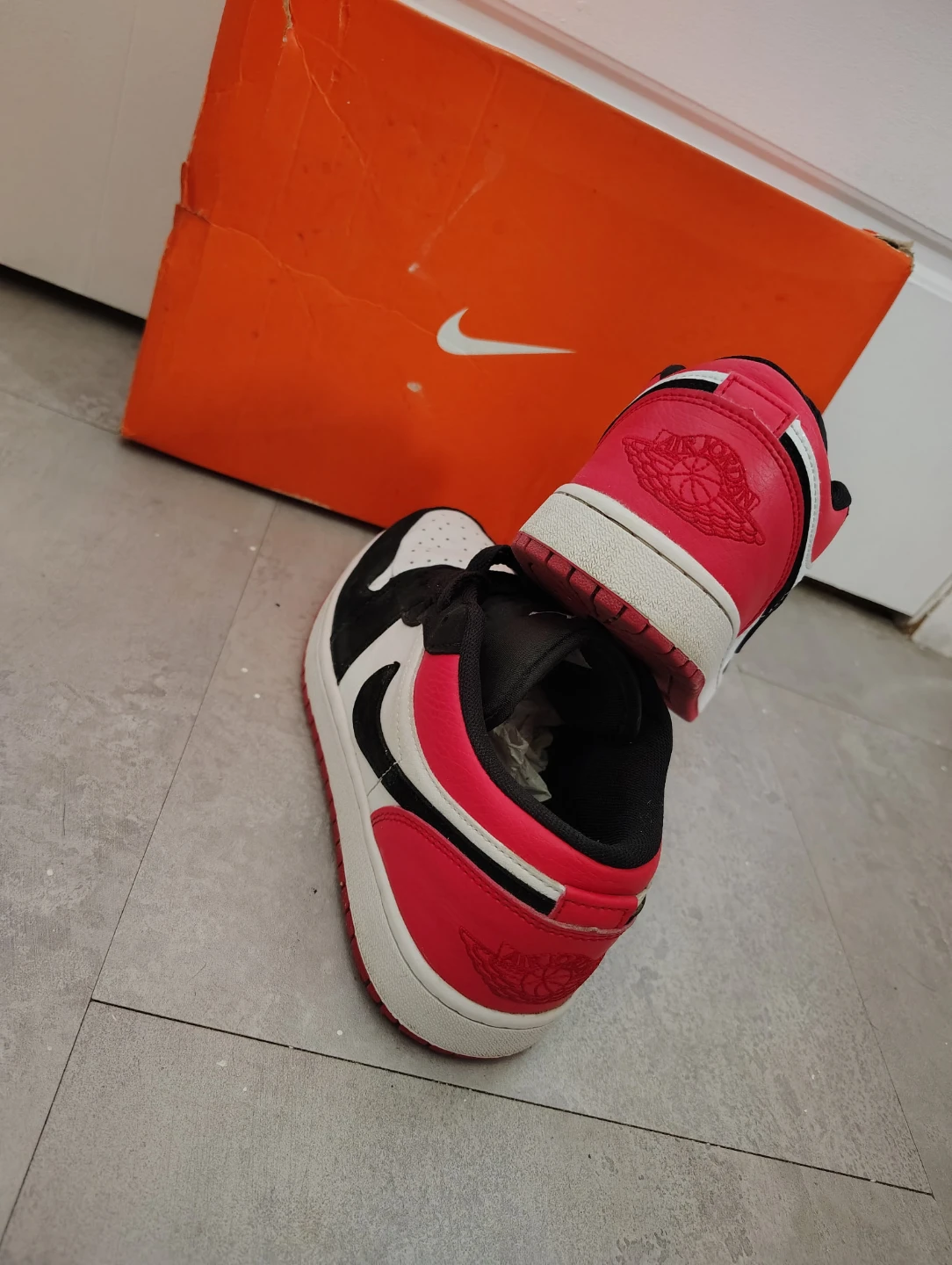 Nike Air Jordan 1 Low SE 'Light Crimson' Sneakers - photo 4