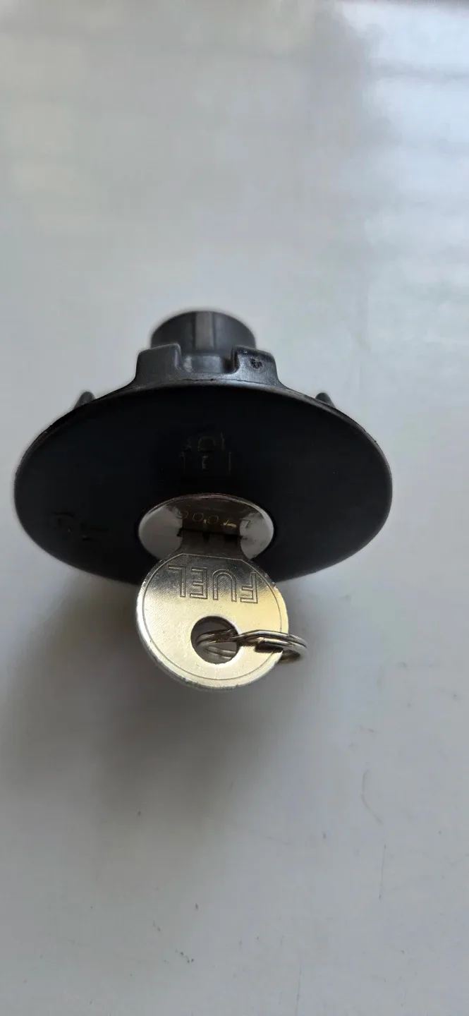 Fuel Cap with Key