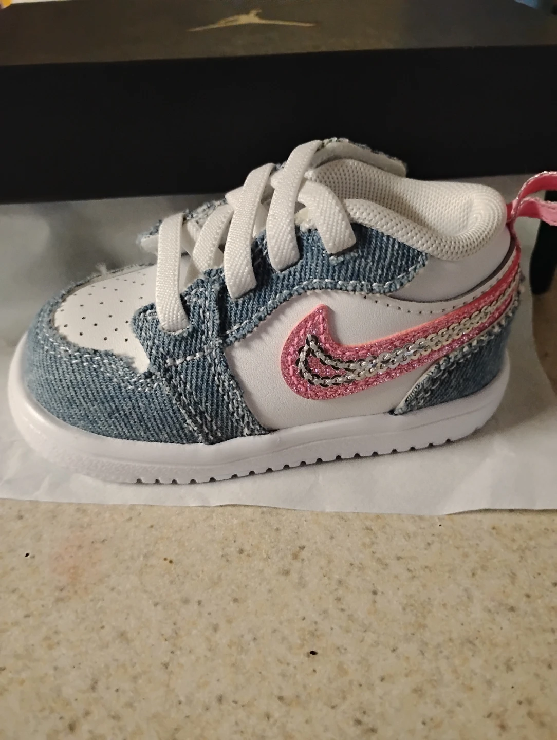 Jordan 1 Toddler Sneakers - photo 3