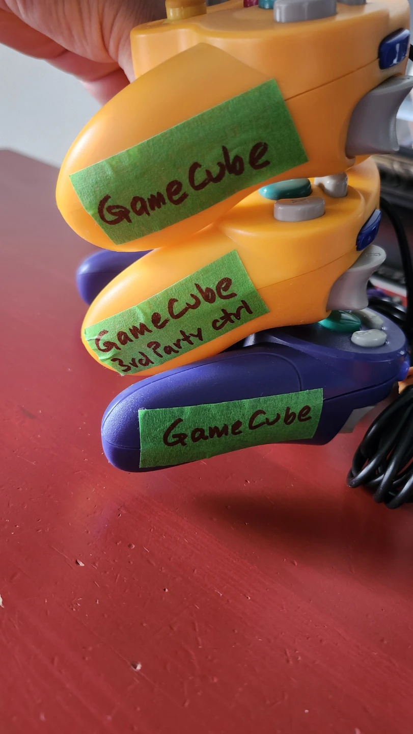Retro-Bit Tribute 64 & GameCube Controllers Bundle $55 - photo 4