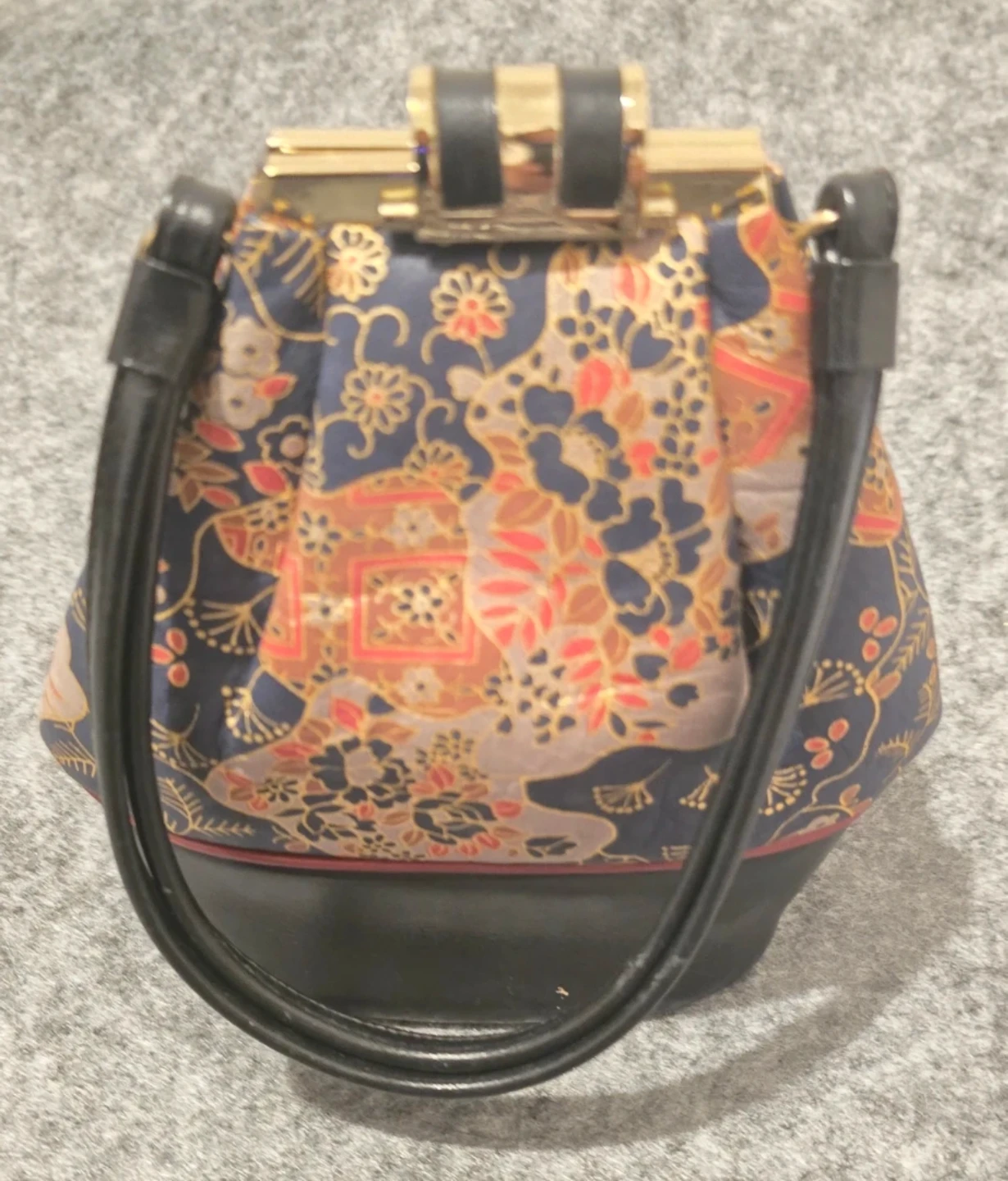 Vintage Japanese  Clasp Purse with Floral Design - photo 2