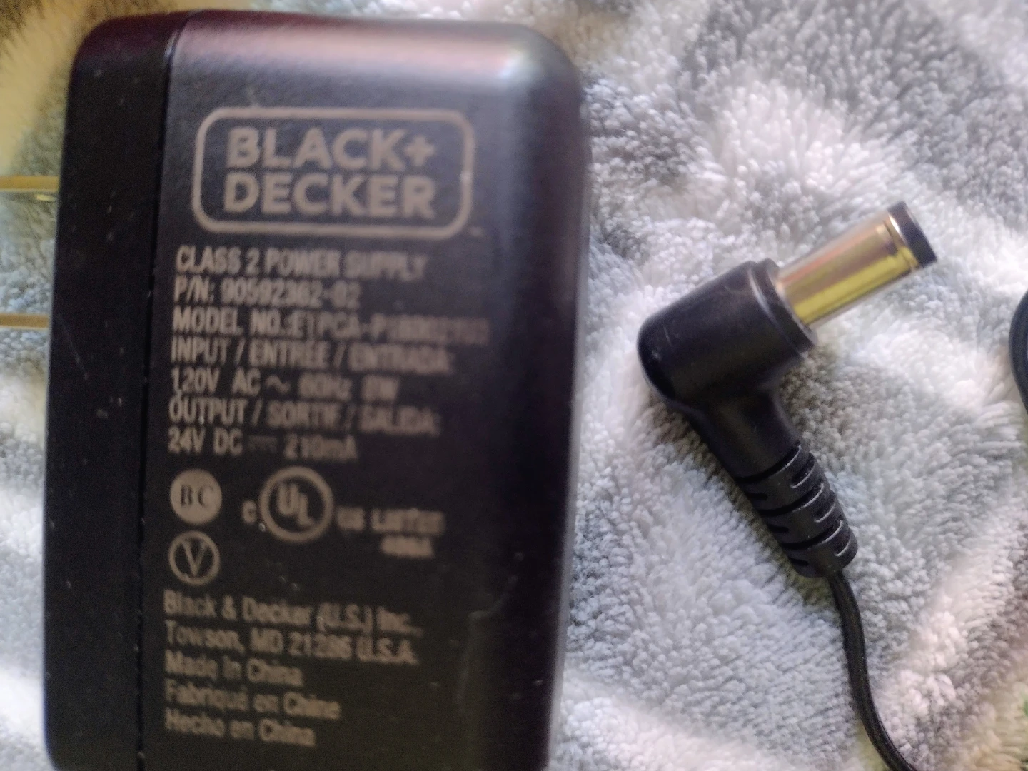 Black & Decker 18V Cordless Drill with Charger and Battery - photo 4