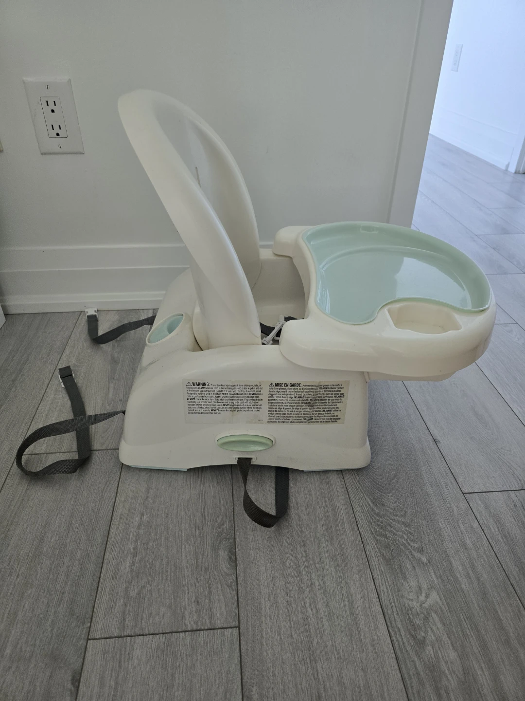 Safety 1st Booster Seat - photo 3