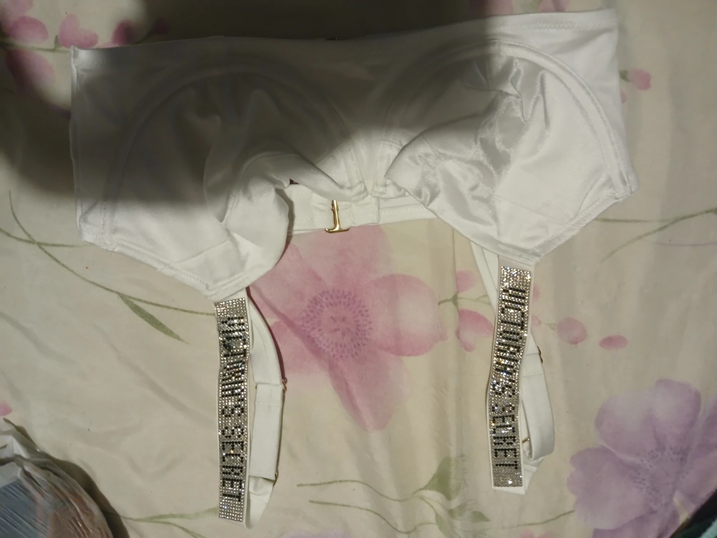 Victoria's Secret White Bra 34D - photo 2