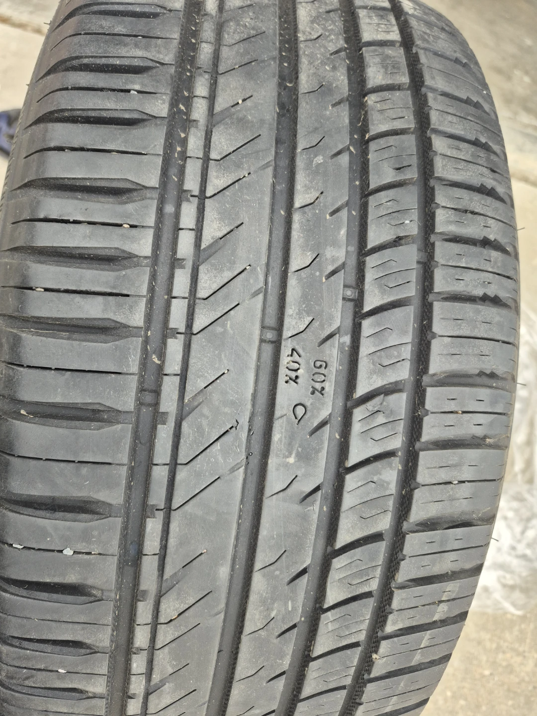 Nokian Whole set of 4 tires only for $100 firm. Size 225 50R 17 - photo 2
