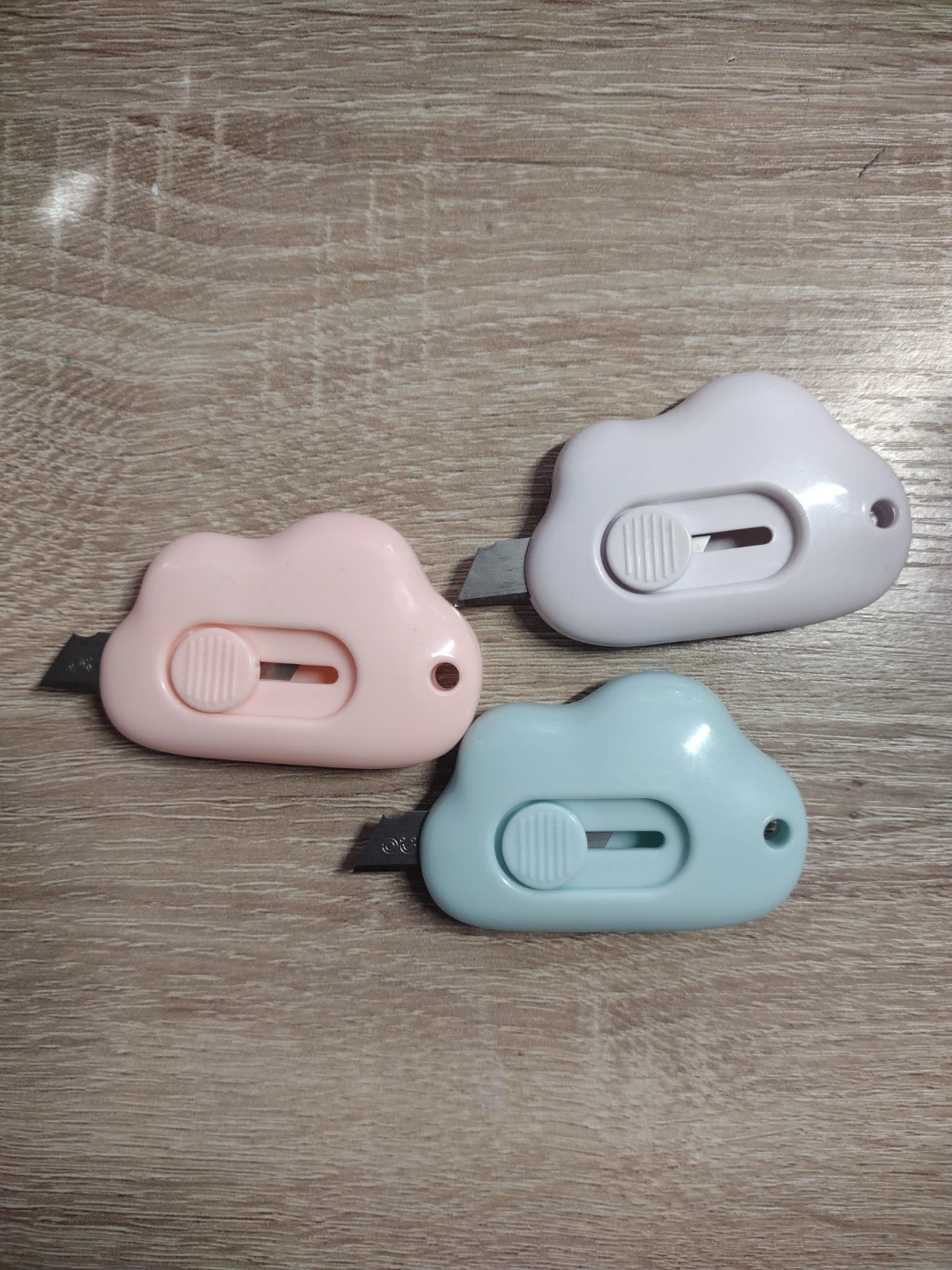 3 Cloud Shaped Mini Utility Cutters - Pink, Blue, White - photo 2
