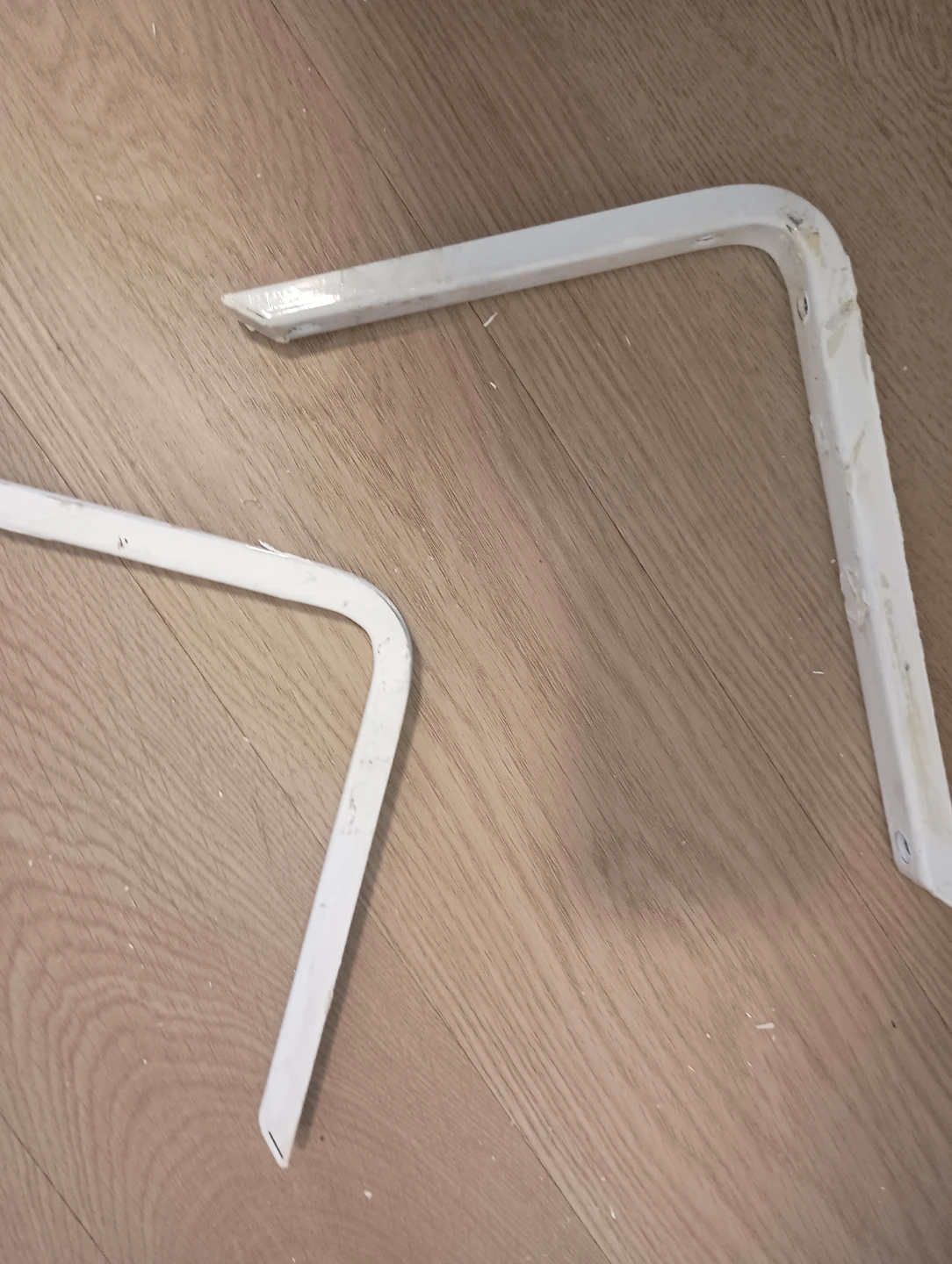 White Metal Shelf Brackets - Set of 4 - photo 2