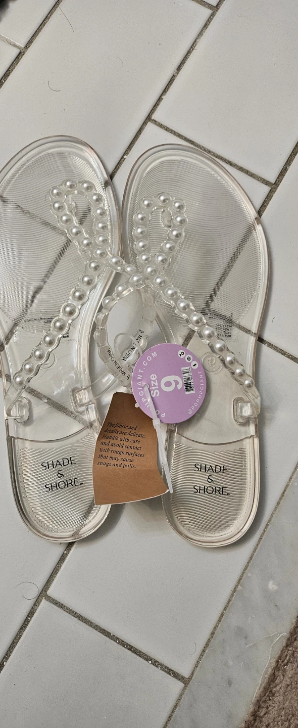 Shade & Shore Clear Jelly Sandals with Pearls Size 9