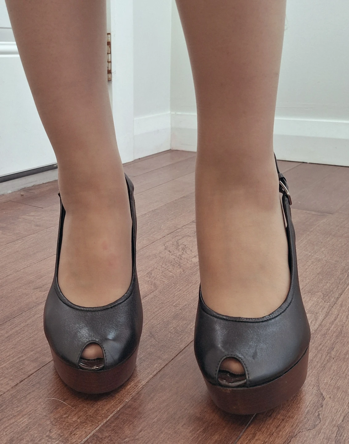 MAX&Co. Black Peep-Toe Wedge Slingbacks - photo 5