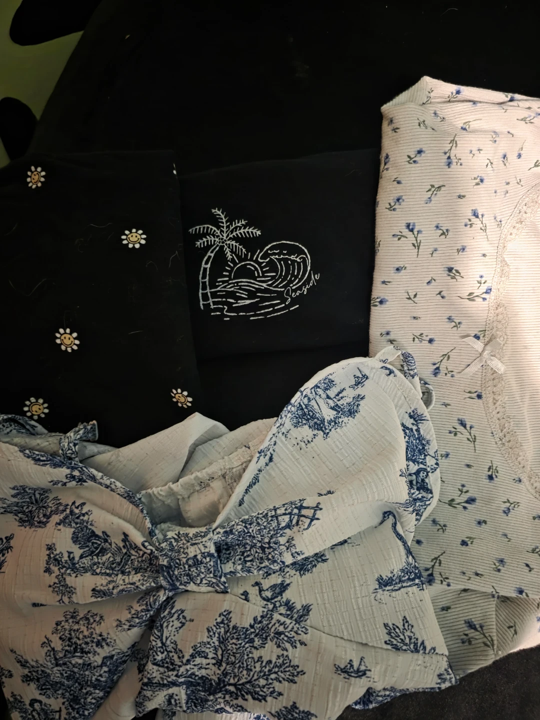 Womens Assorted Tops (Lg-Xl)