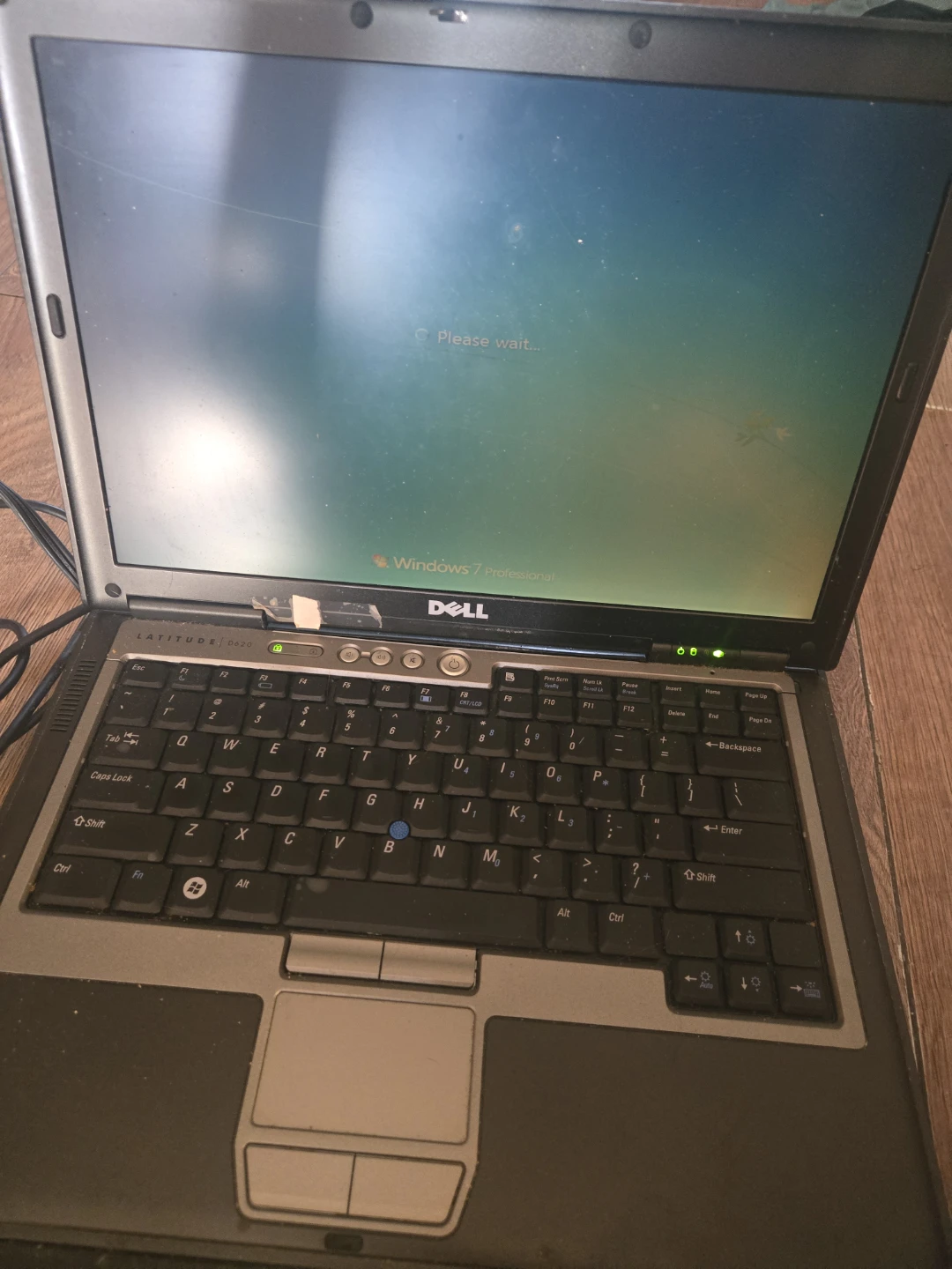 Dell Latitude D620 Laptop - photo 2