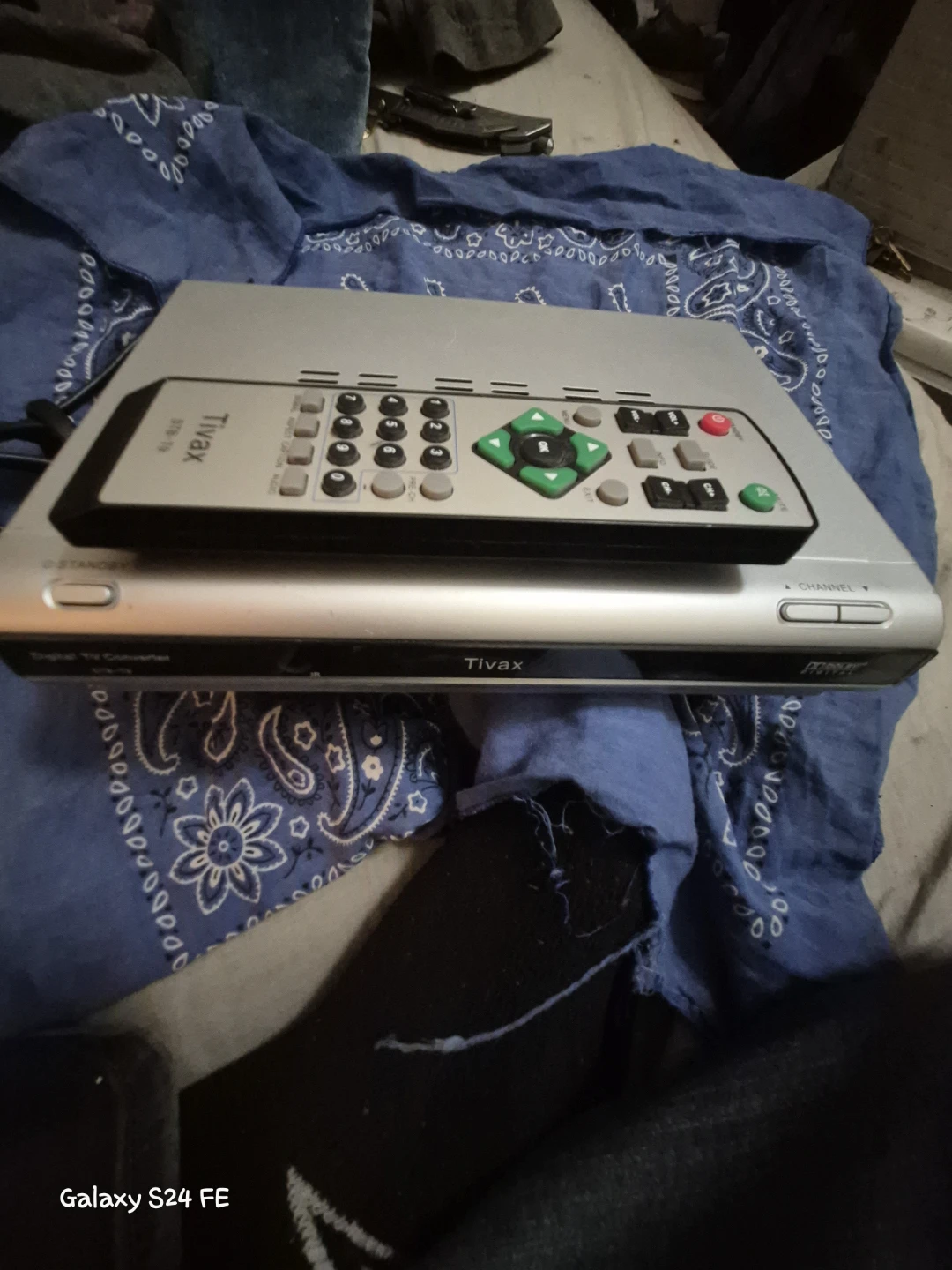 Tivax Digital TV Converter STB-T9 with Remote