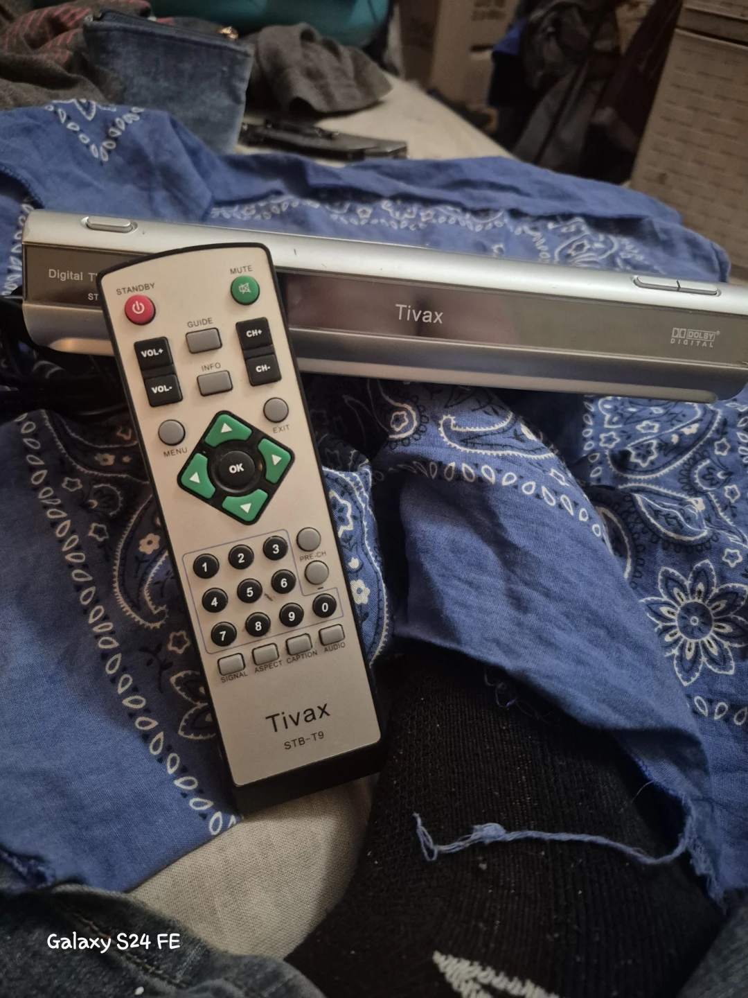 Tivax Digital TV Converter STB-T9 with Remote - photo 4