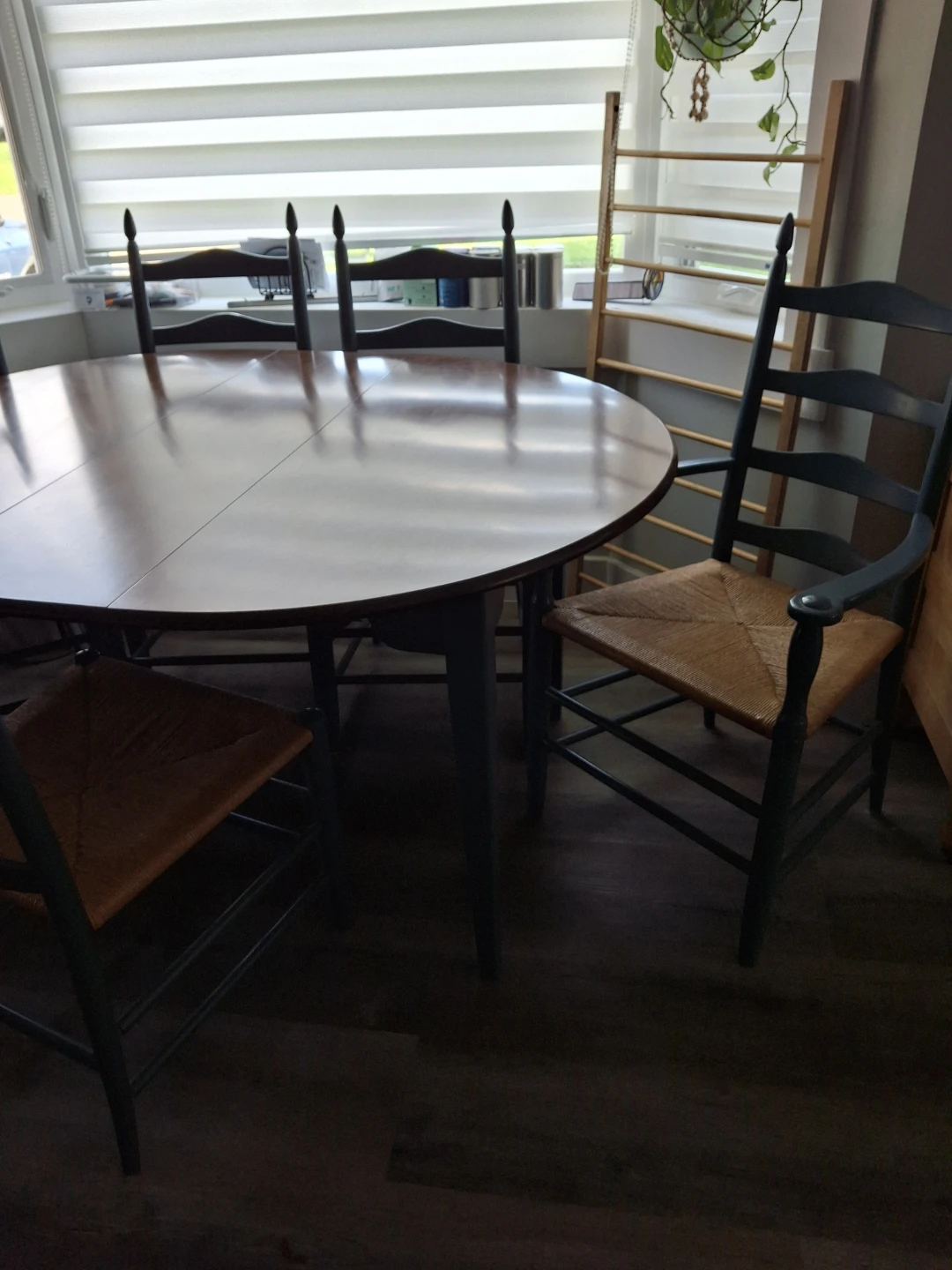 Dining table with six chairs - photo 2