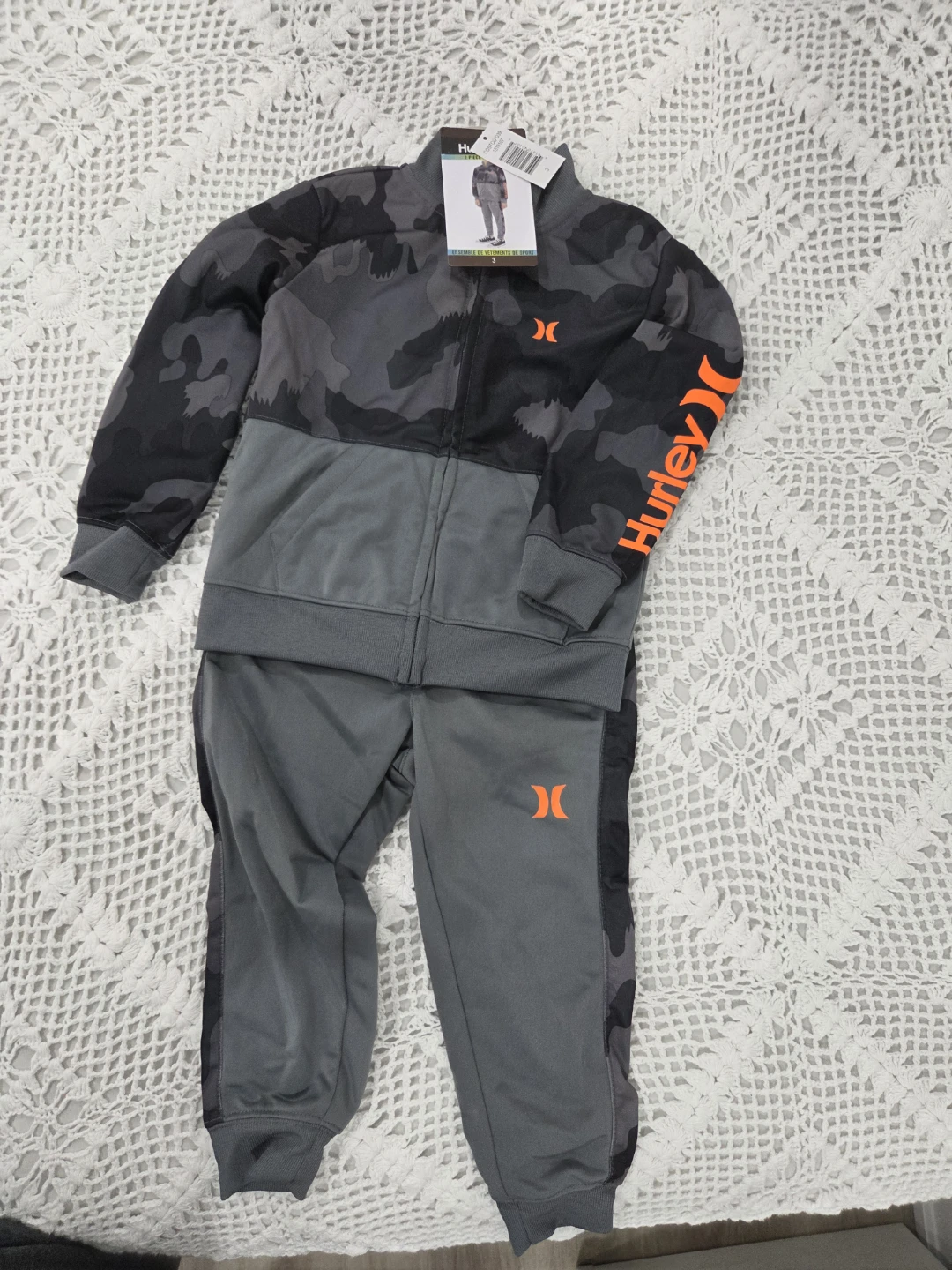 NEW..Hurley Boys Camo Tracksuit Set Size 3
