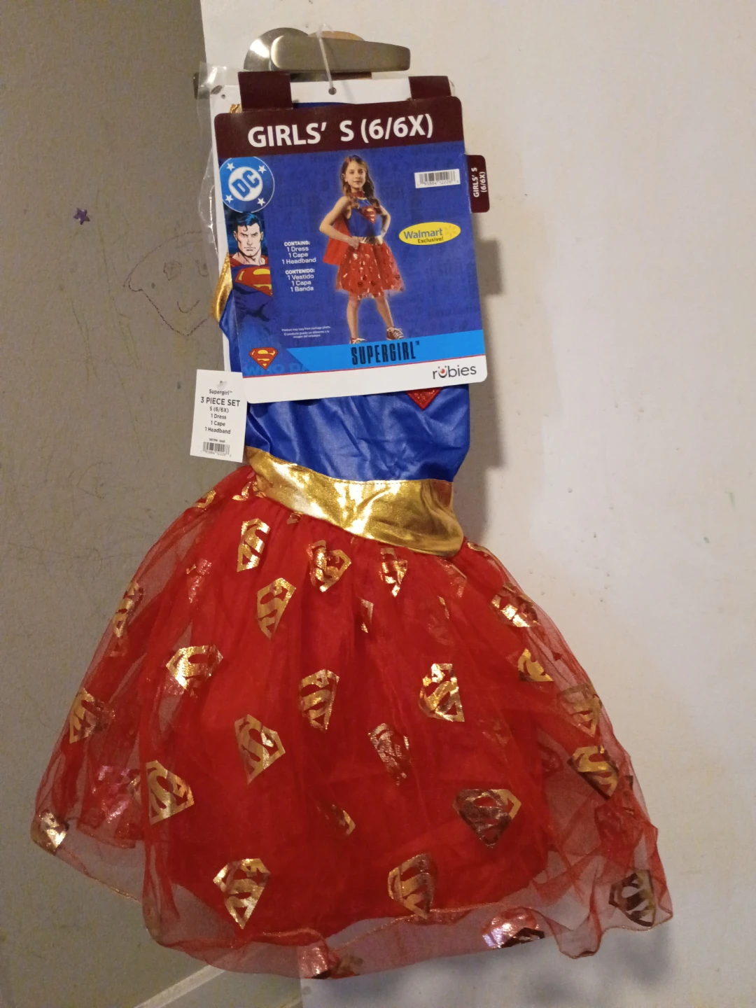 Brand New Supergirl 3-Piece Halloween set - Girls' S (6/6X)