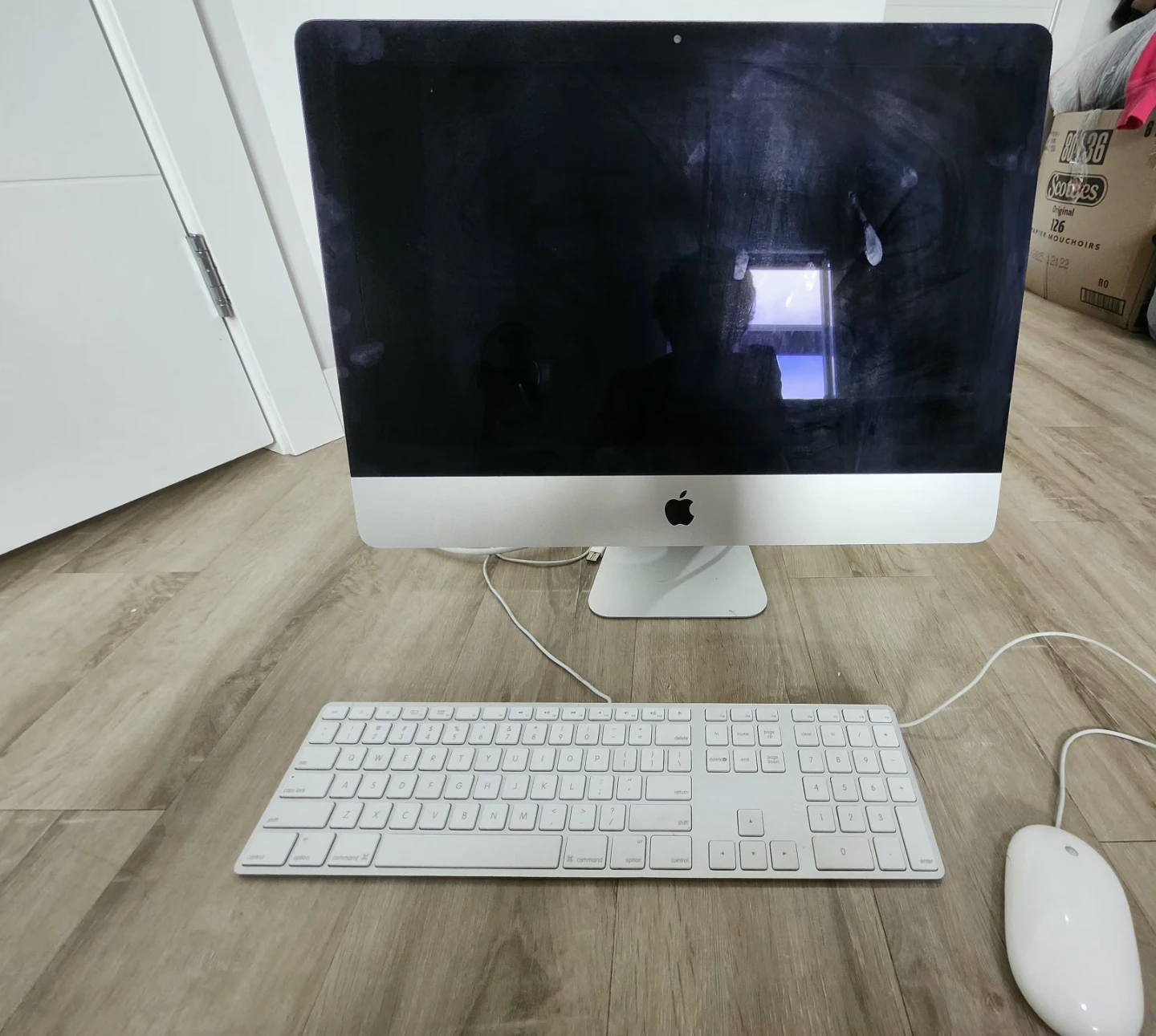 Apple iMac 2014 gen 21.5 inch ,All-in-One Desktop Computer