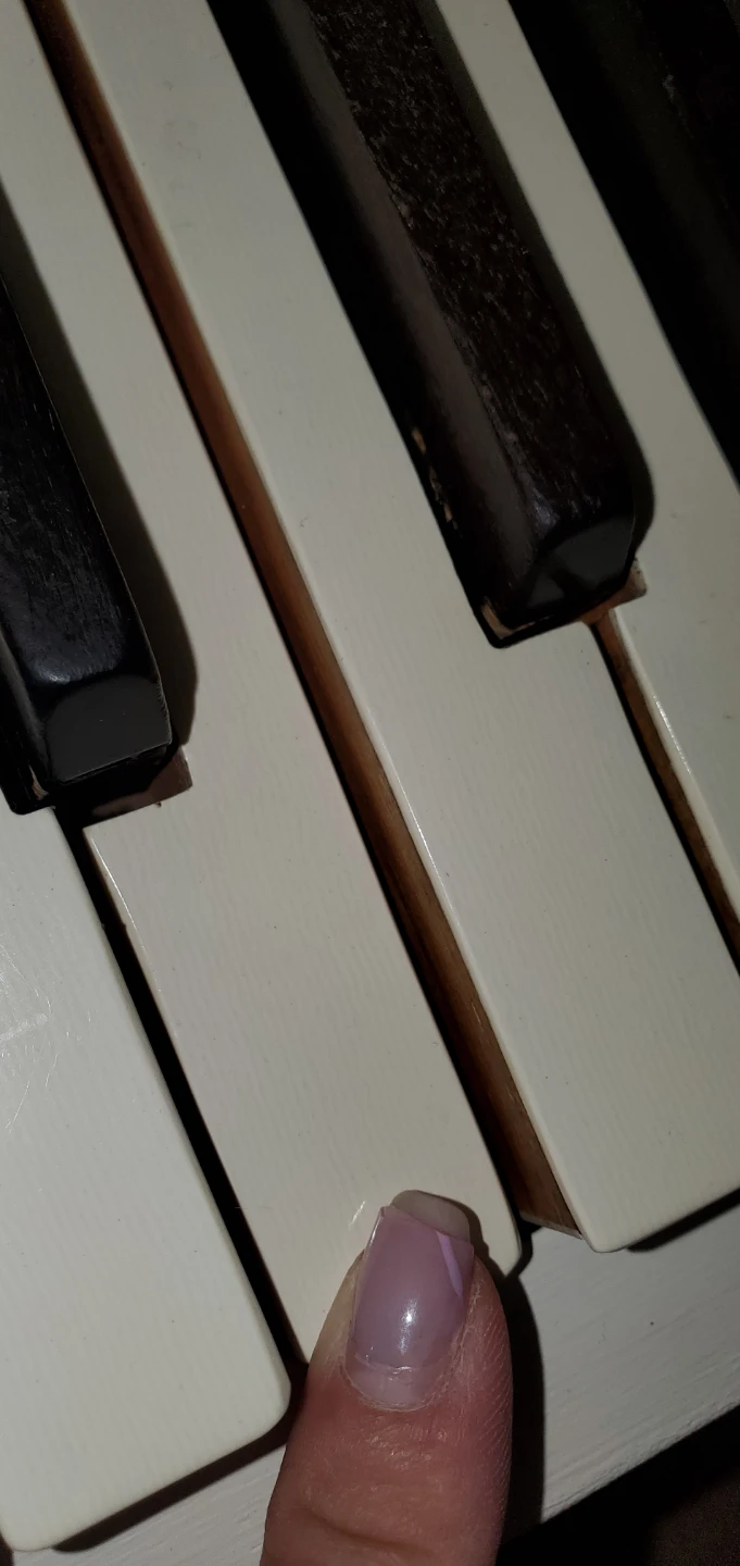 Antique Ennis & Co Upright Piano - Refinished in White - photo 3