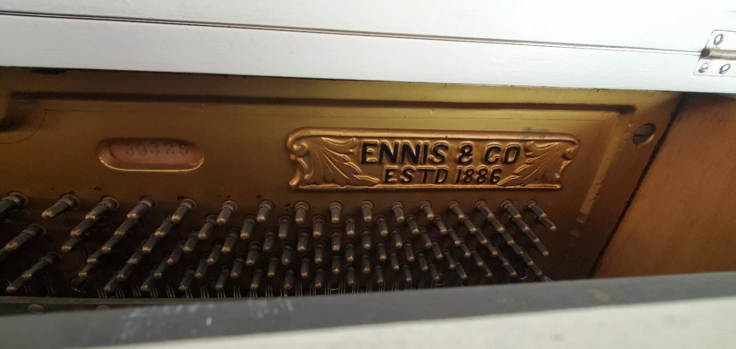 Antique Ennis & Co Upright Piano - Refinished in White - photo 5
