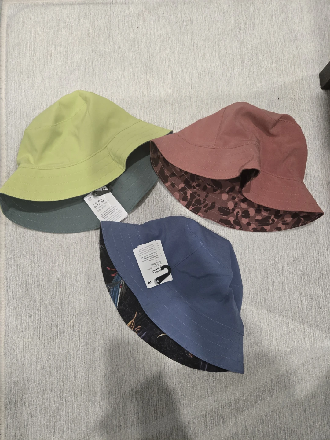 Lululemon Both Ways Bucket Hats  S/M