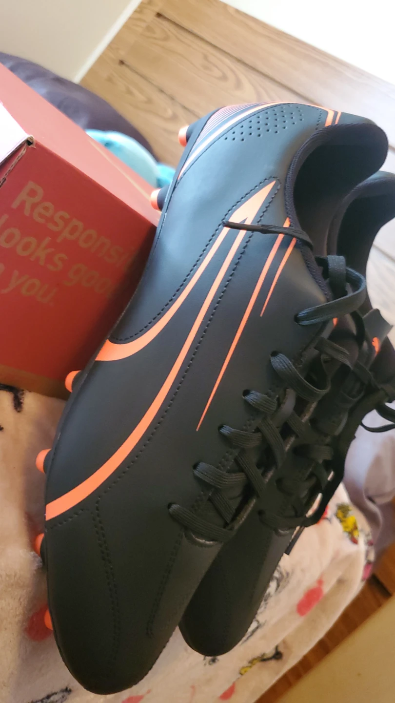 Fresh New Puma Soccer Cleats - Black/Orange - photo 4