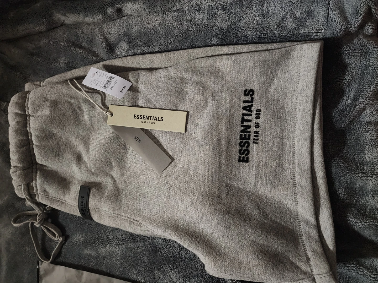 Fear of God Essentials Sweat Shorts - Grey - SML Size - photo 3