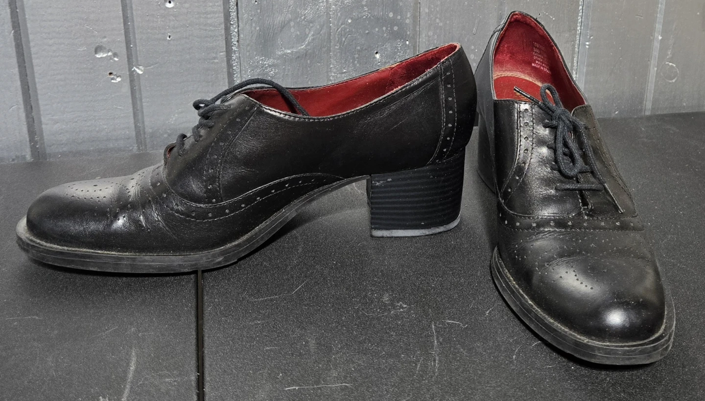 Naturalizer Black Leather Oxford Heels Size 7.5