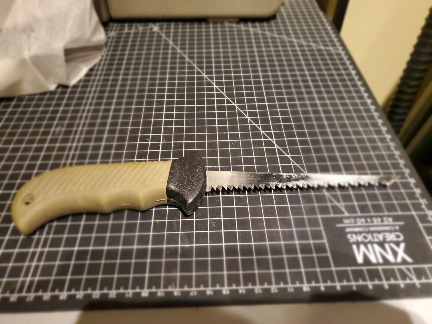 Sawback Knife