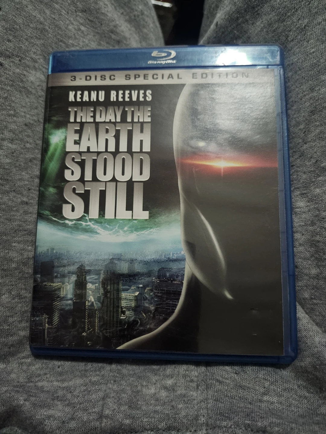 The Day the Earth Stood Still 3-Disc Special Edition Blu-ray